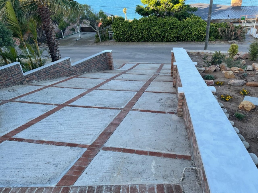 5 Bedroom Property for Sale in De Bakke Western Cape